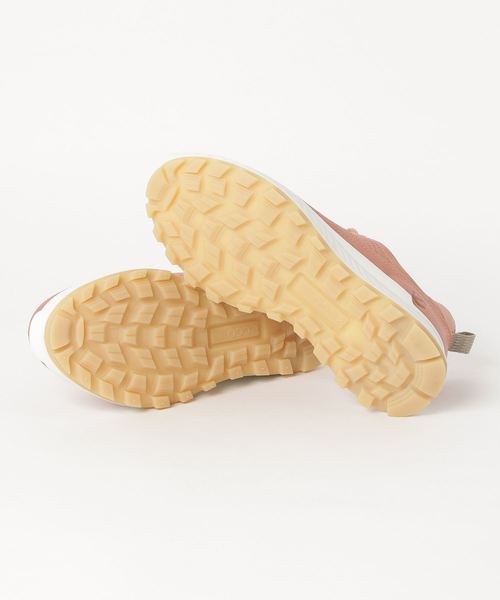 ECCO(エコー)の「ECCO EXOSTRIKE L(スニーカー・レディース・レッド・36/39/35/37/38)」の2枚目の写真