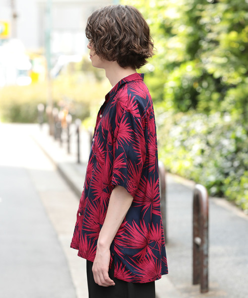 JUNRED(ジュンレッド)の「【ビッグシルエット】リーフプリントオープンカラーシャツ(シャツ/ブラウス・メンズ・ネイビー/レッド/イエロー/ブラック/イエロー系その他2・S/M/L)」の13枚目の写真