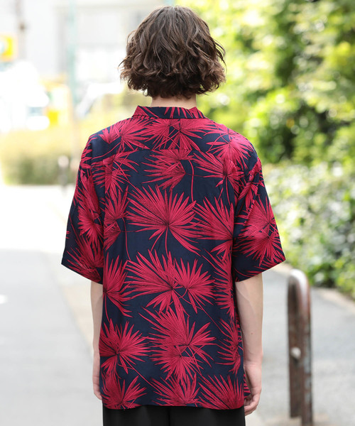 JUNRED(ジュンレッド)の「【ビッグシルエット】リーフプリントオープンカラーシャツ(シャツ/ブラウス・メンズ・ネイビー/レッド/イエロー/ブラック/イエロー系その他2・S/M/L)」の11枚目の写真
