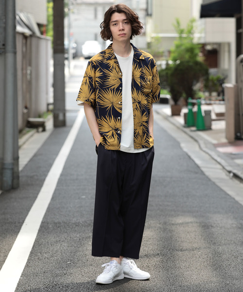 JUNRED(ジュンレッド)の「【ビッグシルエット】リーフプリントオープンカラーシャツ(シャツ/ブラウス・メンズ・ネイビー/レッド/イエロー/ブラック/イエロー系その他2・S/M/L)」の9枚目の写真