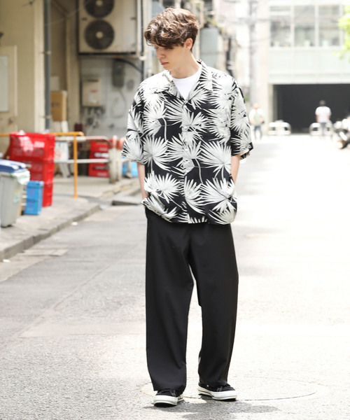 JUNRED(ジュンレッド)の「【ビッグシルエット】リーフプリントオープンカラーシャツ(シャツ/ブラウス・メンズ・ネイビー/レッド/イエロー/ブラック/イエロー系その他2・S/M/L)」の15枚目の写真