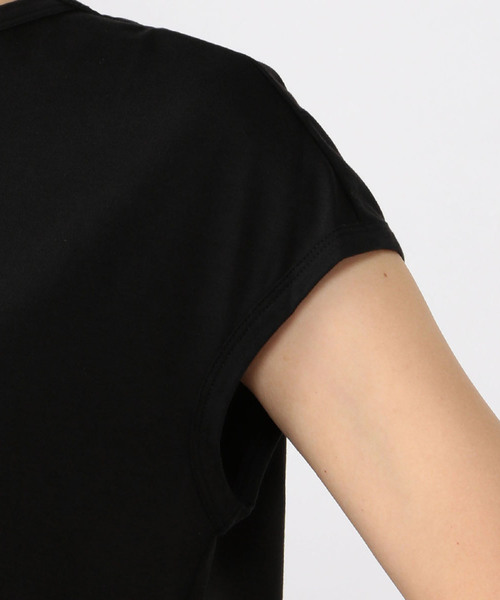 Petit Honfleur（プチオンフルール）の「【COOLER TOUCHシリーズ】ロゴプリントTシャツ（Tシャツ/カットソー・レディース・ブラック/ネイビー/カーキ・M size/L size）」の11枚目の写真