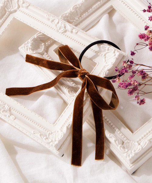 WEGO（ウィゴー）の「WEGO/ベロアリボンゴム（ヘアゴム・レディース・ブラック/ベージュ/ブラウン/ワイン・FREE）」の3枚目の写真