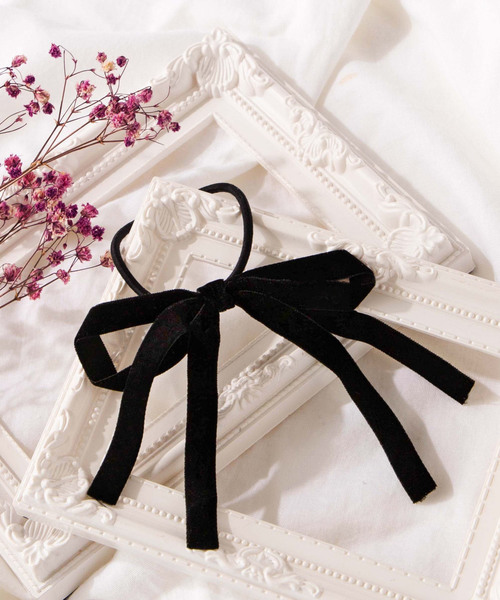 WEGO（ウィゴー）の「WEGO/ベロアリボンゴム（ヘアゴム・レディース・ブラック/ベージュ/ブラウン/ワイン・FREE）」の2枚目の写真