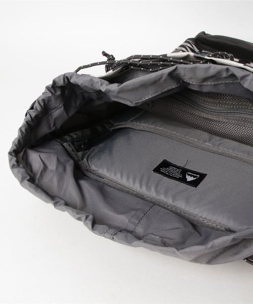 BURTON(バートン)の「TINDER 25L バックパック(バックパック/リュック・メンズ・ベージュ/ブラウン/グレー/カーキ/ピンク/ブルー/グリーン/ベージュ系その他/ブルー系その他/ベージュ系その他2/ブルー系その他2・FREE)」の18枚目の写真