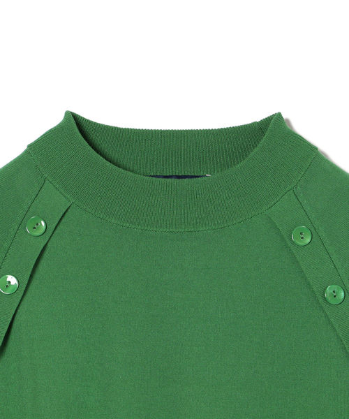 SHIPS（シップス）の「ハイネックボタンニットプルオーバー（ニット/セーター・レディース・ナチュラル/ダークグレー/グリーン・ONE SIZE）」の5枚目の写真