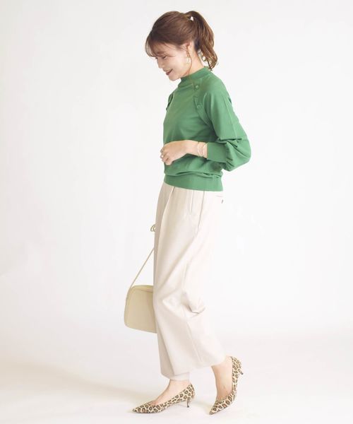 SHIPS（シップス）の「ハイネックボタンニットプルオーバー（ニット/セーター・レディース・ナチュラル/ダークグレー/グリーン・ONE SIZE）」の16枚目の写真