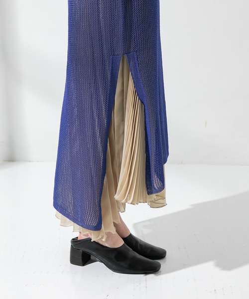 UNITED TOKYO（ユナイテッドトウキョウ）の「バックオープン キャミワンピース（ワンピース・レディース・ゴールド/ブルー・0）」の21枚目の写真