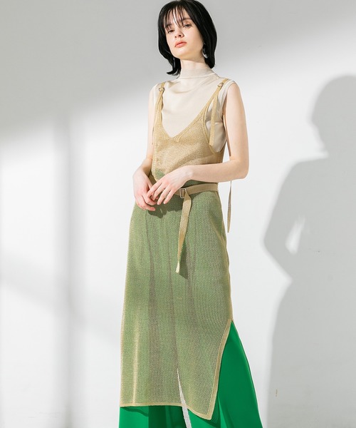 UNITED TOKYO（ユナイテッドトウキョウ）の「バックオープン キャミワンピース（ワンピース・レディース・ゴールド/ブルー・0）」の3枚目の写真