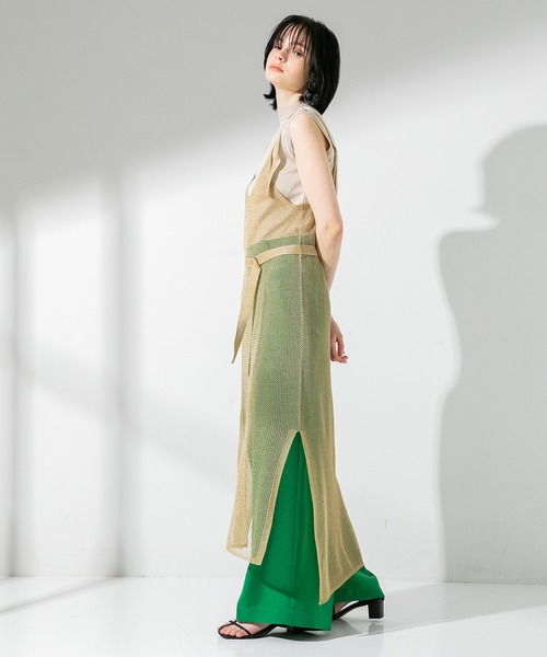 UNITED TOKYO（ユナイテッドトウキョウ）の「バックオープン キャミワンピース（ワンピース・レディース・ゴールド/ブルー・0）」の9枚目の写真