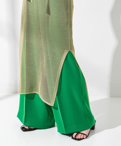 UNITED TOKYO（ユナイテッドトウキョウ）の「バックオープン キャミワンピース（ワンピース・レディース・ゴールド/ブルー・0）」の13枚目の写真