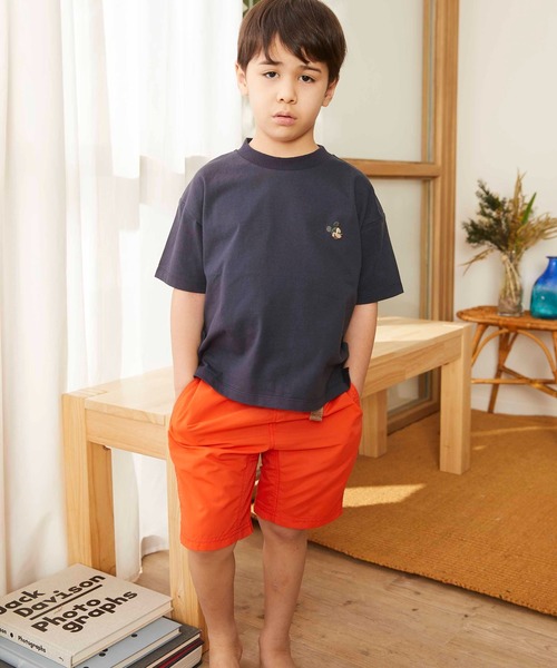 &yam(アンドヤム)の「ミッキー刺繍T(Tシャツ/カットソー・キッズ・ホワイト/キャメル/ピンク/カーキ/ブラック/チャコールグレー・90/100/110/120/130/140/150)」の7枚目の写真