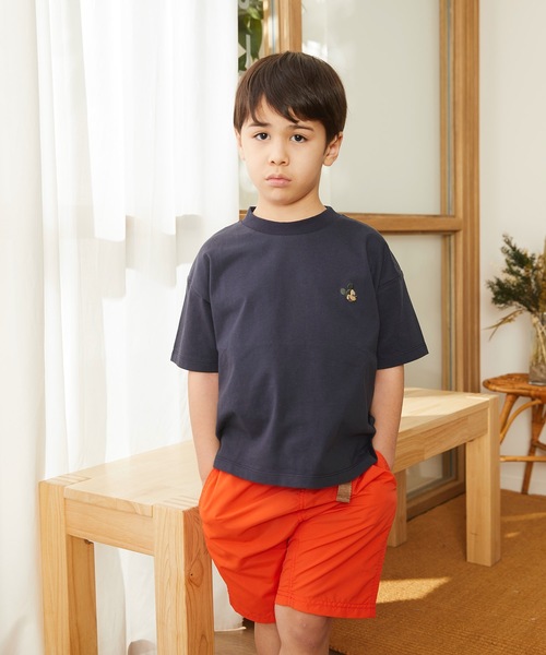 &yam(アンドヤム)の「ミッキー刺繍T(Tシャツ/カットソー・キッズ・ホワイト/キャメル/ピンク/カーキ/ブラック/チャコールグレー・90/100/110/120/130/140/150)」の8枚目の写真