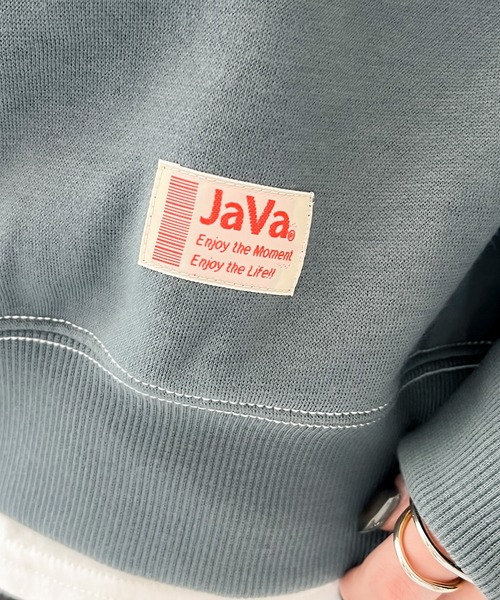 Java(ジャバ)の「《JaVa ジャバコラボ》配色ステッチクロップド丈スウェットプルオーバー(スウェット・レディース・ブラック/モカ/アイボリー/グレイッシュベージュ/ブルー系その他・MEDIUM/LARGE/X-LARGE/SMALL)」の14枚目の写真