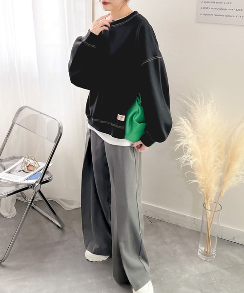 Java(ジャバ)の「《JaVa ジャバコラボ》配色ステッチクロップド丈スウェットプルオーバー(スウェット・レディース・ブラック/モカ/アイボリー/グレイッシュベージュ/ブルー系その他・MEDIUM/LARGE/X-LARGE/SMALL)」の7枚目の写真