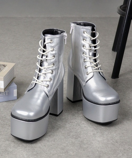 LOVEHUNTER(ラブハンター)の「LOVEHUNTER / 10.5cm厚底 スクエアトゥ レースアップブーツ(1542)(ブーツ・レディース・ブラック/ダークブラウン/アイボリー/ブラック系その他/シルバー・S/M/L/LL/SS/3L)」の5枚目の写真