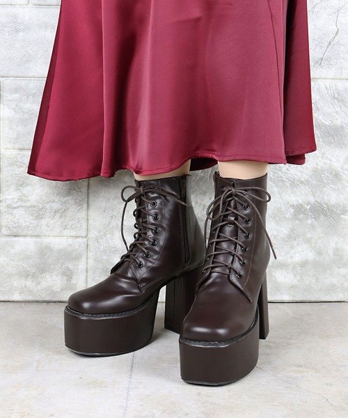 LOVEHUNTER(ラブハンター)の「LOVEHUNTER / 10.5cm厚底 スクエアトゥ レースアップブーツ(1542)(ブーツ・レディース・ブラック/ダークブラウン/アイボリー/ブラック系その他/シルバー・S/M/L/LL/SS/3L)」の6枚目の写真