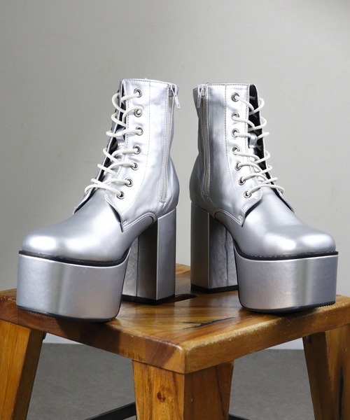 LOVEHUNTER(ラブハンター)の「LOVEHUNTER / 10.5cm厚底 スクエアトゥ レースアップブーツ(1542)(ブーツ・レディース・ブラック/ダークブラウン/アイボリー/ブラック系その他/シルバー・S/M/L/LL/SS/3L)」の17枚目の写真
