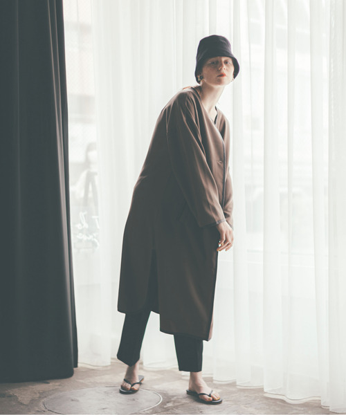 feepur（フェピュール）の「パイピングコート（ノーカラーコート・レディース・ベージュ/モカ/ピンクベージュ・MEDIUM）」の13枚目の写真