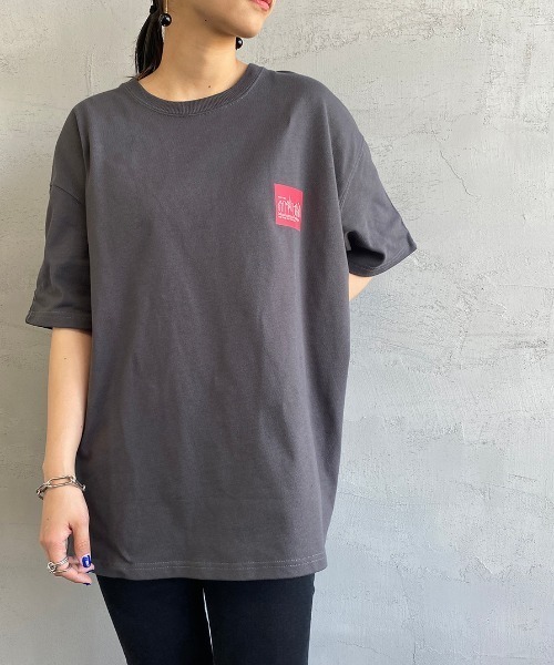 Manhattan Portage（マンハッタンポーテージ）の「[MANHATTAN PORTAGE/マンハッタンポーテージ] 別注 バックプリントTシャツ（Tシャツ/カットソー・レディース・アイボリー/グレー/ラベンダー・XL/L/S/M）」の21枚目の写真