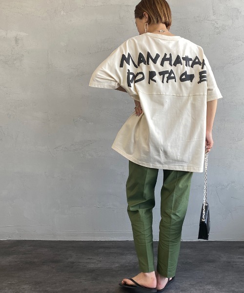 Manhattan Portage（マンハッタンポーテージ）の「[MANHATTAN PORTAGE/マンハッタンポーテージ] 別注 バックプリントTシャツ（Tシャツ/カットソー・レディース・アイボリー/グレー/ラベンダー・XL/L/S/M）」の19枚目の写真