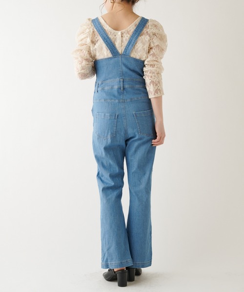 Chico（チコ）の「ストレッチデニムサロペット（サロペット/オーバーオール・レディース・ネイビー/ブルー・SMALL/MEDIUM）」の21枚目の写真