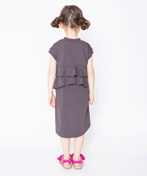 BRANSHES(ブランシェス)の「うしろ2段フリル半袖ワンピース(ワンピース・キッズ・ピンクベージュ/チャコールグレー・150cm/110cm/100cm/140cm/90cm/80cm/120cm/130cm)」の11枚目の写真