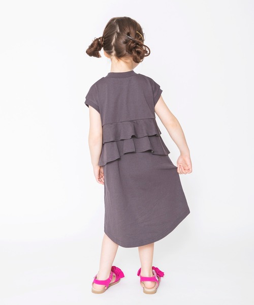 BRANSHES(ブランシェス)の「うしろ2段フリル半袖ワンピース(ワンピース・キッズ・ピンクベージュ/チャコールグレー・150cm/110cm/100cm/140cm/90cm/80cm/120cm/130cm)」の12枚目の写真
