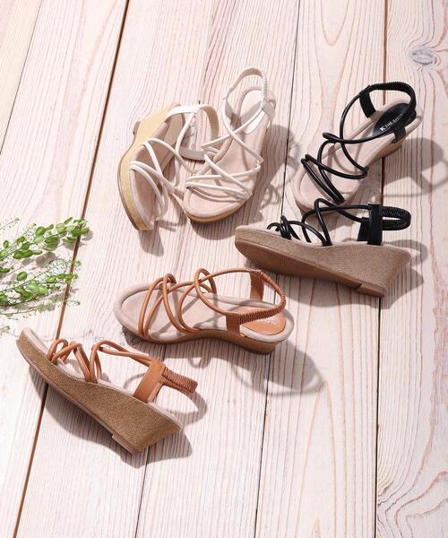 THE SHOP TK （ザ ショップ ティーケー ）の「◆【人間工学】ストリングスウェッジサンダル（サンダル・レディース・ブラック/オフホワイト/キャメル・35/45）」の4枚目の写真