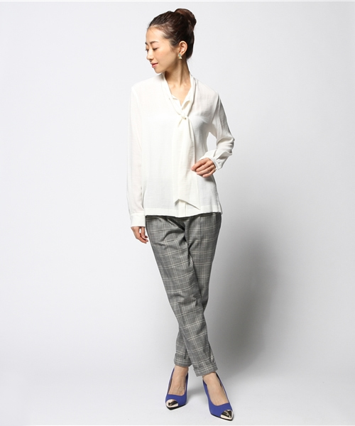 FIGARO Paris（フィガロパリ）の「◇クレープツイル ボウタイブラウス 