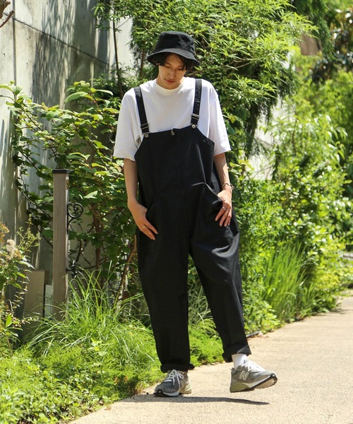 Blue Standard （ブルースタンダード）の「【BLUE STANDARD】ビッグシルエット　ツイルフロントZIPオーバーオール（サロペット/オーバーオール・メンズ・ブラック/カーキ/ブルー/ベージュ/オフホワイト・MEDIUM/LARGE）」の2枚目の写真