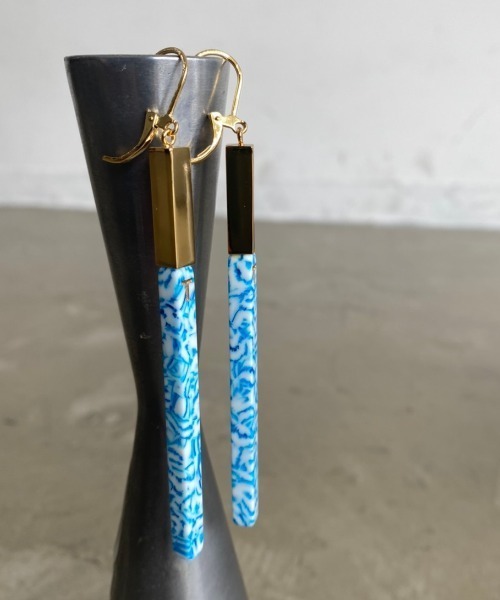 THEATRE PRODUCTS（シアタープロダクツ）の「STICK PIERCE（ピアス（両耳用）・レディース・ブラック/ピンク/オレンジ/ブルー・FREE）」の10枚目の写真