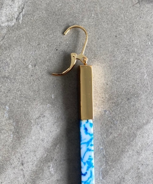 THEATRE PRODUCTS（シアタープロダクツ）の「STICK PIERCE（ピアス（両耳用）・レディース・ブラック/ピンク/オレンジ/ブルー・FREE）」の5枚目の写真