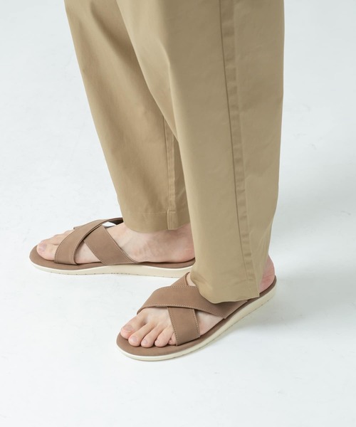ITEMS URBANRESEARCH（アイテムズ アーバンリサーチ）の「エコレザークロスサンダル（サンダル・メンズ・ベージュ/キャメル/ブラック/グレー・27.5/26.5）」の13枚目の写真