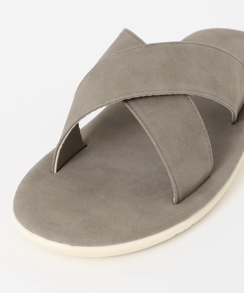 ITEMS URBANRESEARCH（アイテムズ アーバンリサーチ）の「エコレザークロスサンダル（サンダル・メンズ・ベージュ/キャメル/ブラック/グレー・27.5/26.5）」の17枚目の写真