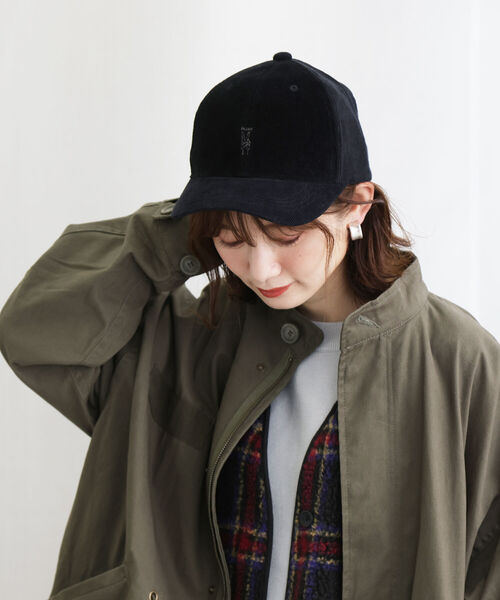 BEAMS HEART(ビームスハート)の「BEAMS HEART / コーデュロイ ハンドサインキャップ(キャップ・レディース・ブラック/オフホワイト/ブルー/ブラウン系その他4・FREE)」の8枚目の写真