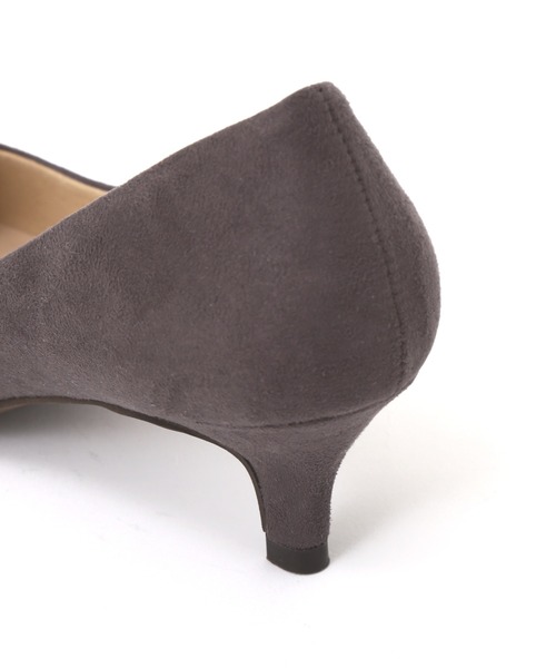 NATURAL BEAUTY BASIC（ナチュラルビューティーベーシック）の「撥水エアリーパンプス（パンプス・レディース・チャコールグレー/ベージュ・23cm/23.5cm/24cm/24.5cm）」の7枚目の写真