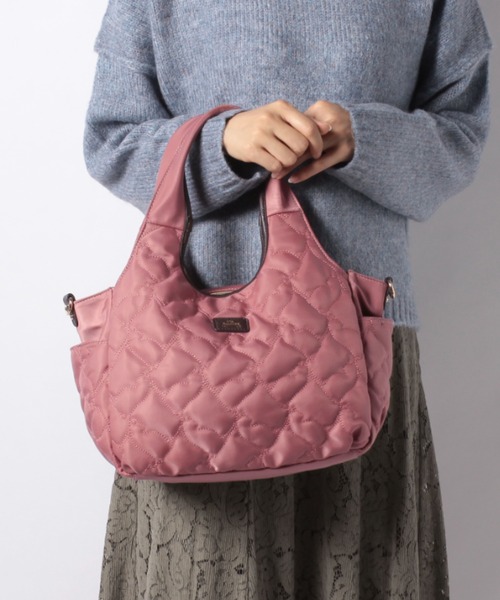 Via Demizon（ビアデミゾン）の「ネコ柄のキルティング２WAYトートバッグ（トートバッグ・レディース・ブラック/ピンク/ダークベージュ/ネイビー・フリー）」の4枚目の写真