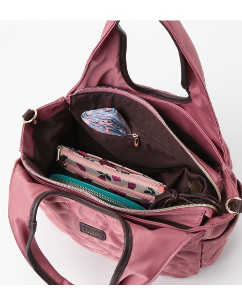 Via Demizon（ビアデミゾン）の「ネコ柄のキルティング２WAYトートバッグ（トートバッグ・レディース・ブラック/ピンク/ダークベージュ/ネイビー・フリー）」の5枚目の写真