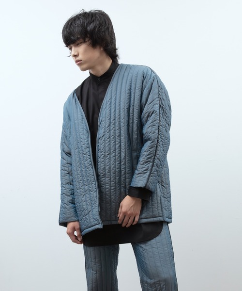 unlow（アンロー）の「シャンブレーキルティングジャケット（セットアップ対応）（ノーカラージャケット・メンズ・グレー/ブルー・L/M）」の3枚目の写真