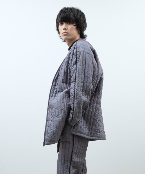 unlow（アンロー）の「シャンブレーキルティングジャケット（セットアップ対応）（ノーカラージャケット・メンズ・グレー/ブルー・L/M）」の4枚目の写真