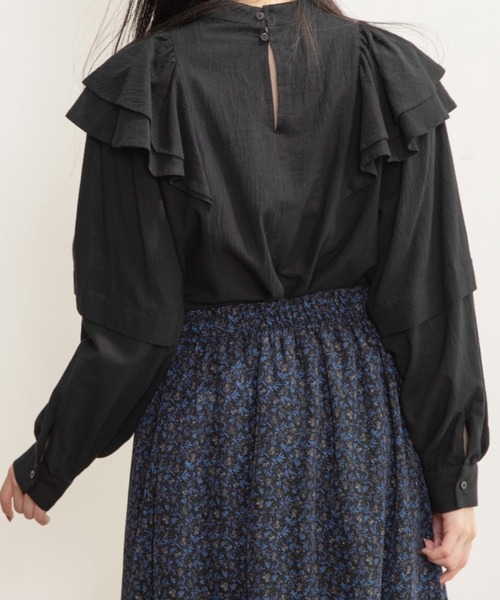 Mysa&Liina（ミーサリーナ）の「フリルコットンブラウス（シャツ/ブラウス・レディース・ブラック/ピンクベージュ/グレイッシュベージュ・M）」の13枚目の写真