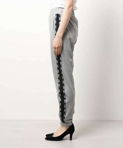 ROXY(ロキシー)の「LUCK PANTS/ロキシーサイドラインパンツ(その他パンツ・レディース・ブルー/ブラック/グレー・LARGE/MEDIUM/SMALL)」の5枚目の写真