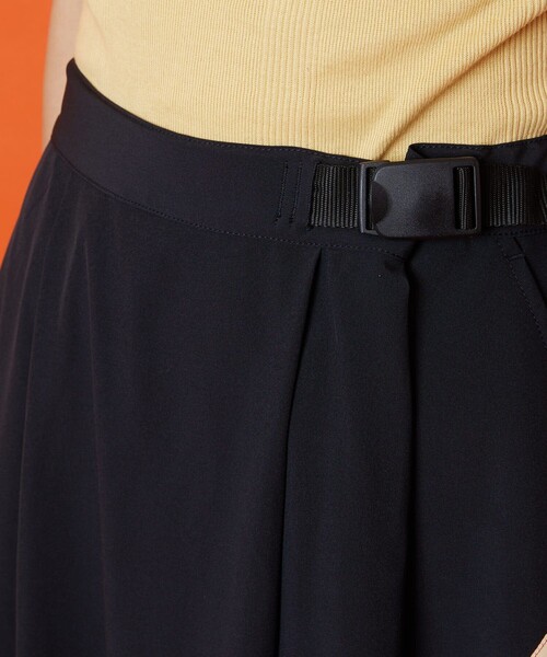 FREAK'S STORE（フリークスストア）の「▽【WEB限定】KELTY/ケルティ　別注ラップフレアスカート（スカート・レディース・ブラック/ベージュ/ネイビー/グリーン・ﾌﾘ-）」の6枚目の写真