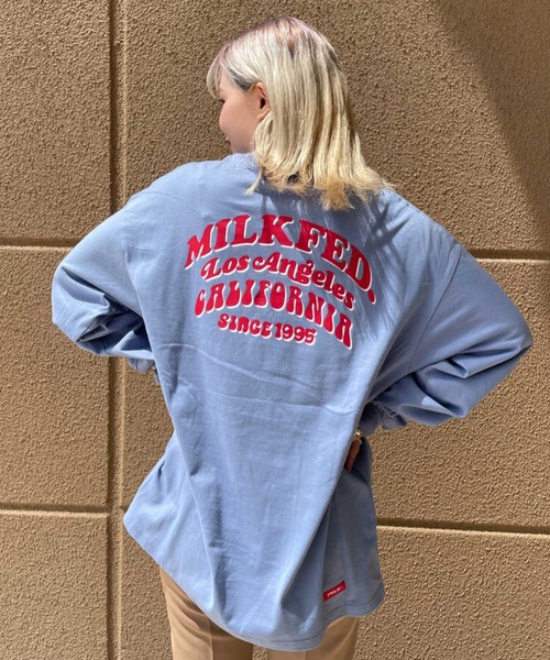 MILKFED.(ミルクフェド)の「LS TEE ARCH COOPER LOGO(Tシャツ/カットソー・レディース・ホワイト/ネイビー/ライトブルー/ブラック/オフホワイト・ONE SIZE)」の4枚目の写真