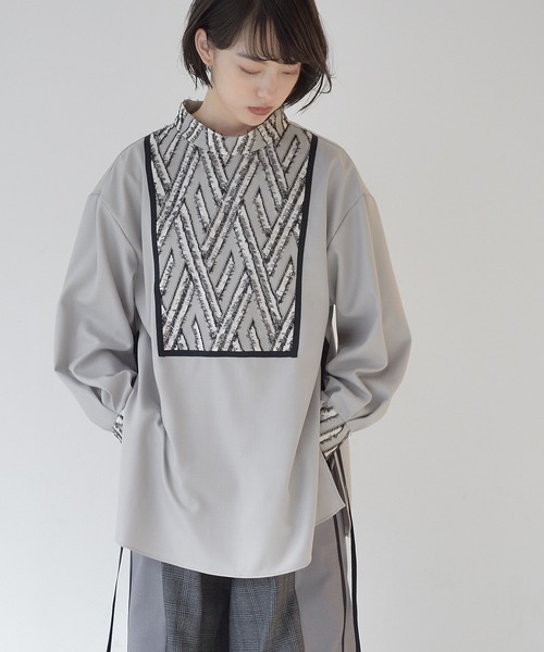 La SRIC(ラスリック)の「La SRIC / カットJQハイネックBL(シャツ/ブラウス・レディース・ベージュ/グレー/ブラック・38)」の2枚目の写真