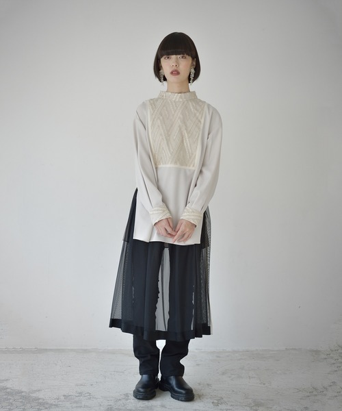 La SRIC(ラスリック)の「La SRIC / カットJQハイネックBL(シャツ/ブラウス・レディース・ベージュ/グレー/ブラック・38)」の15枚目の写真