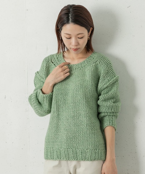 URBAN RESEARCH Sonny Label(アーバンリサーチサニーレーベル)の「ハンドニットプルオーバー(ニット/セーター・レディース・オフホワイト/ブルー系その他/ミント・FREE)」の2枚目の写真