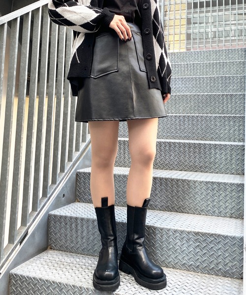 Figments（フィグメンツ）の「合皮ミニスカート（スカート・レディース・ブラック/オフホワイト・MEDIUM/SMALL）」の13枚目の写真