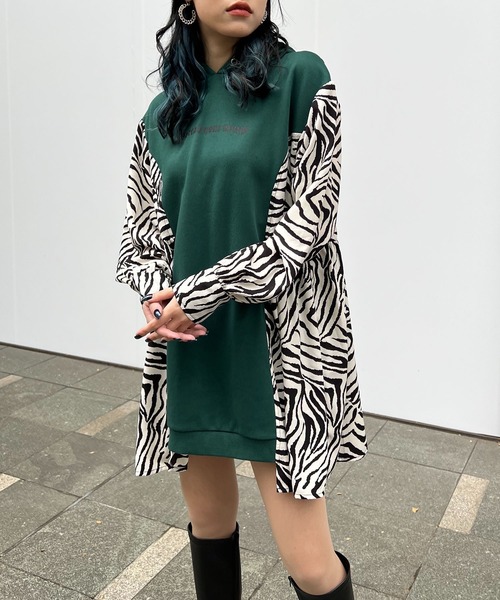RASVOA（ラスボア）の「ゼブラ切替パーカーワンピース（ワンピース・レディース・ブラック/グリーン・FREE）」の13枚目の写真